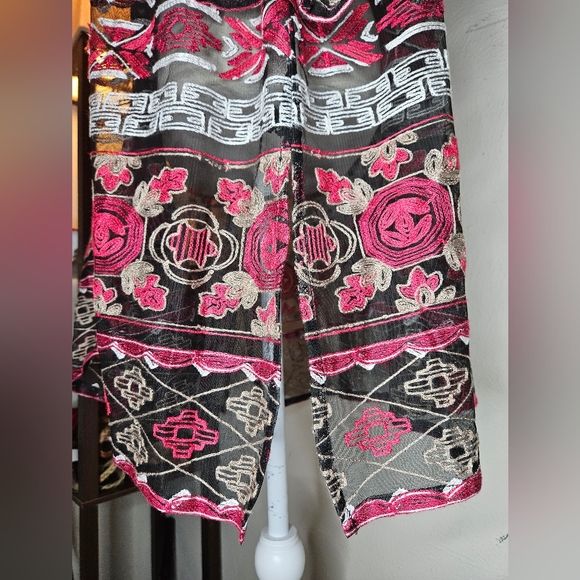 Catherine's 1X Tribal Art-to-Wear Mesh Open Lace Embroidered Boho Duster - Picture 10 of 11